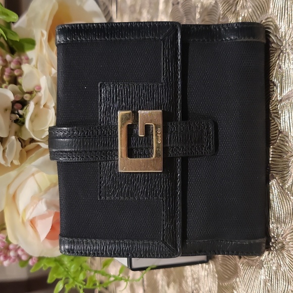 Authentic Gucci wallet - Picture 1 of 11